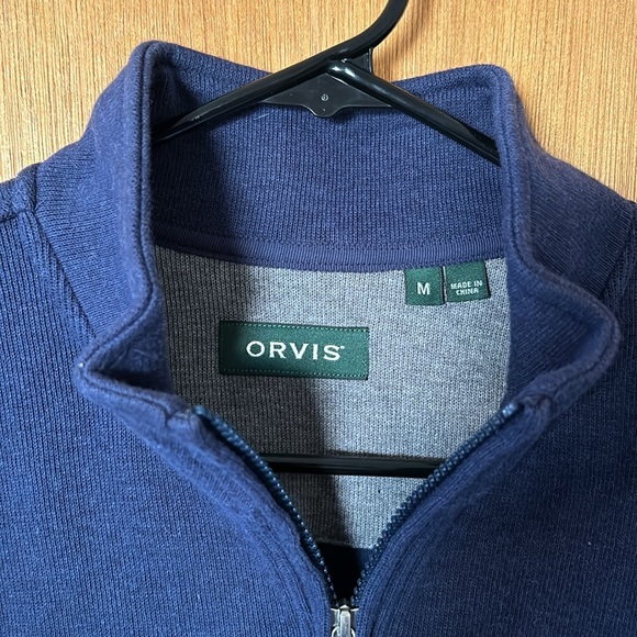 NWOT really nice men’s casual sweater. 1/4 zip and stand collar. - Picture 3 of 10